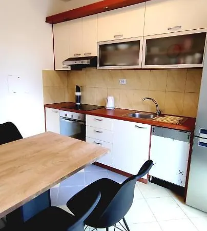 Apartman Selve * ザダル